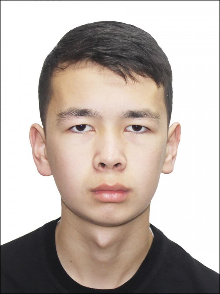 Оморов Азим